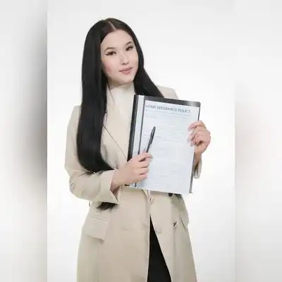 康月哲